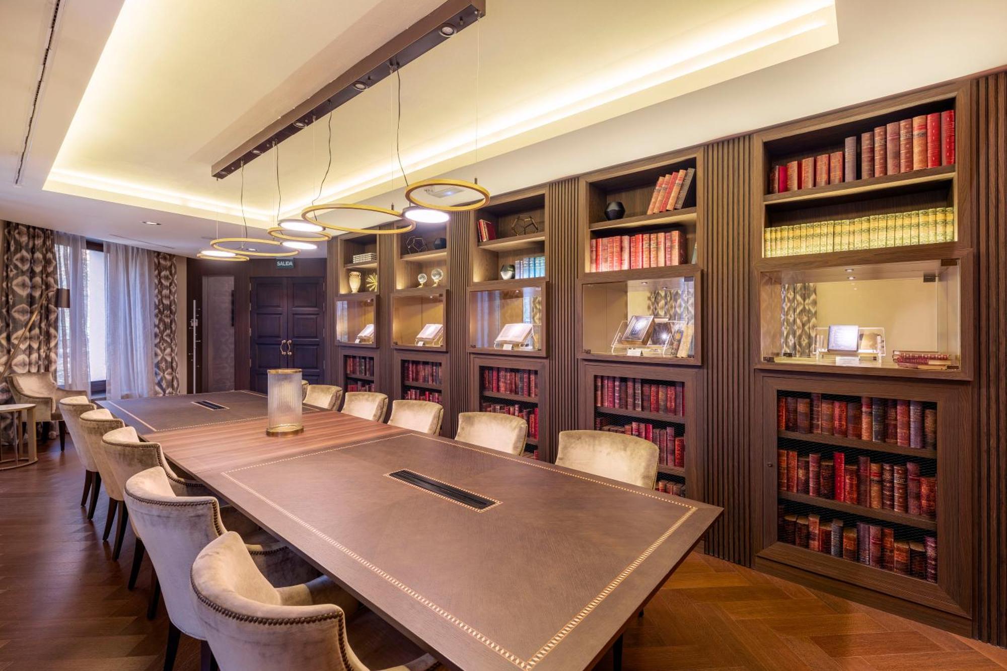 ยูโรสตาร์ วอชิงตัน เออร์วิง Hotel กรานาดา ภายนอก รูปภาพ The library at the London residence